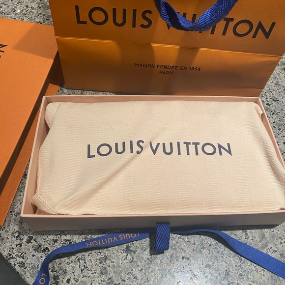 New with Box Louis Vuitton Limited Summer Stardust Collection Zippy Wallet - Picture 5 of 8